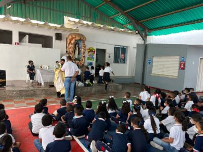 Misa Primer Viernes De Abril Primaria (1)