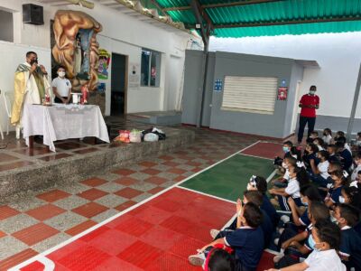 Misa Primer Viernes De Abril Primaria (2)